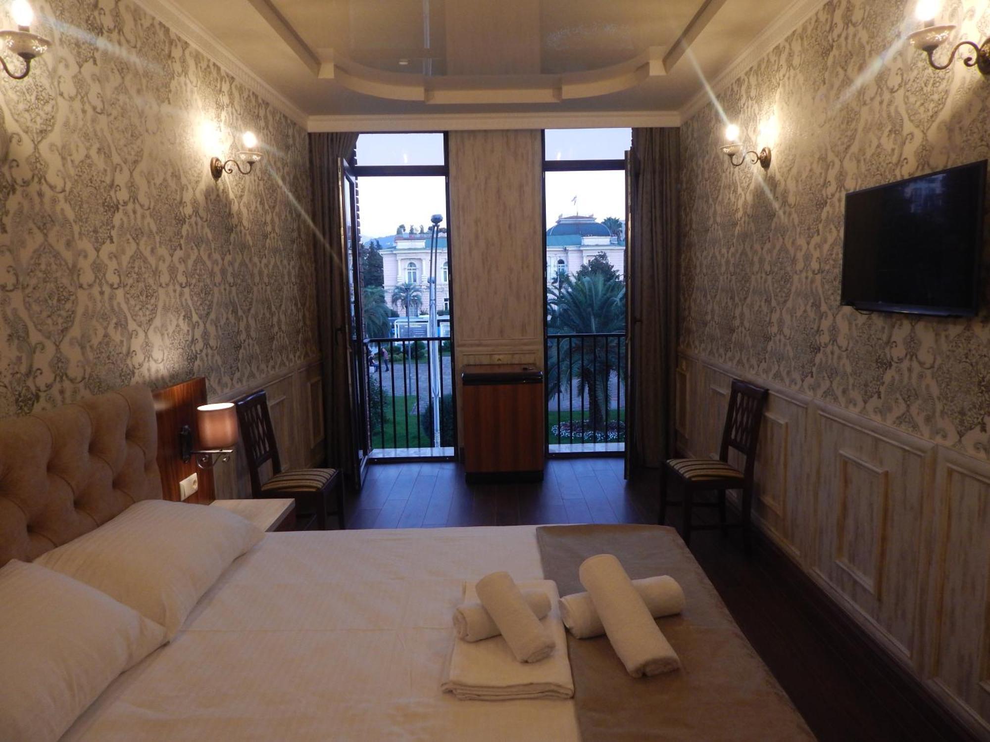 Melini Boutique Hotel Batumi Ngoại thất bức ảnh
