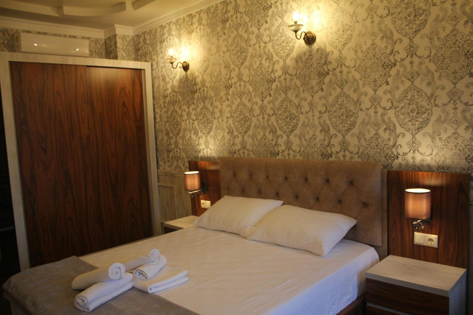 Melini Boutique Hotel Batumi Ngoại thất bức ảnh